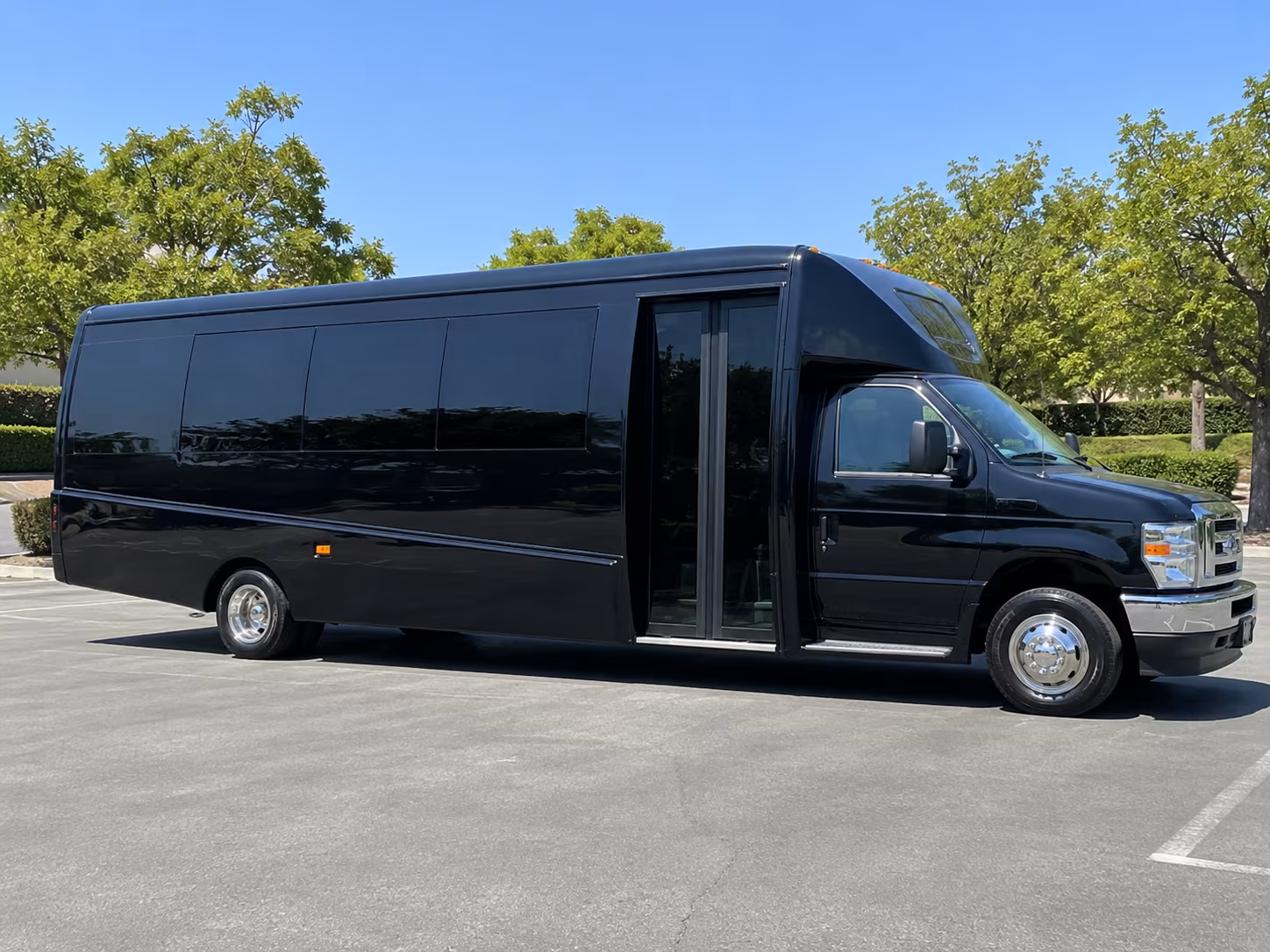 minibus rentals for smaller lubbock prom groups who want the vip treatment