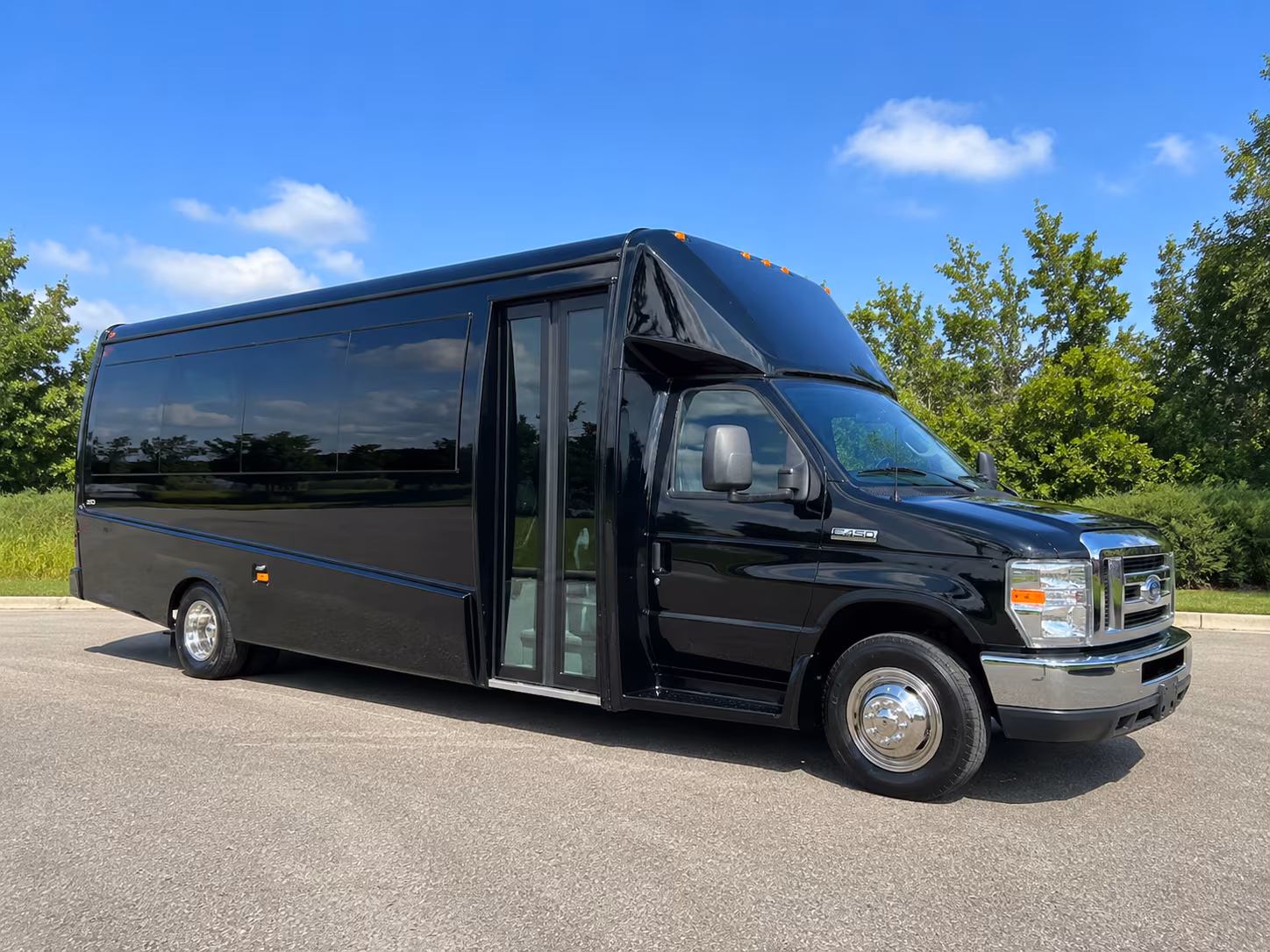post prom bus rentals keeping lubbock groups together after the dance